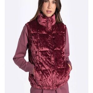 NEW❤️Lole Rose Synth Down Vest size small